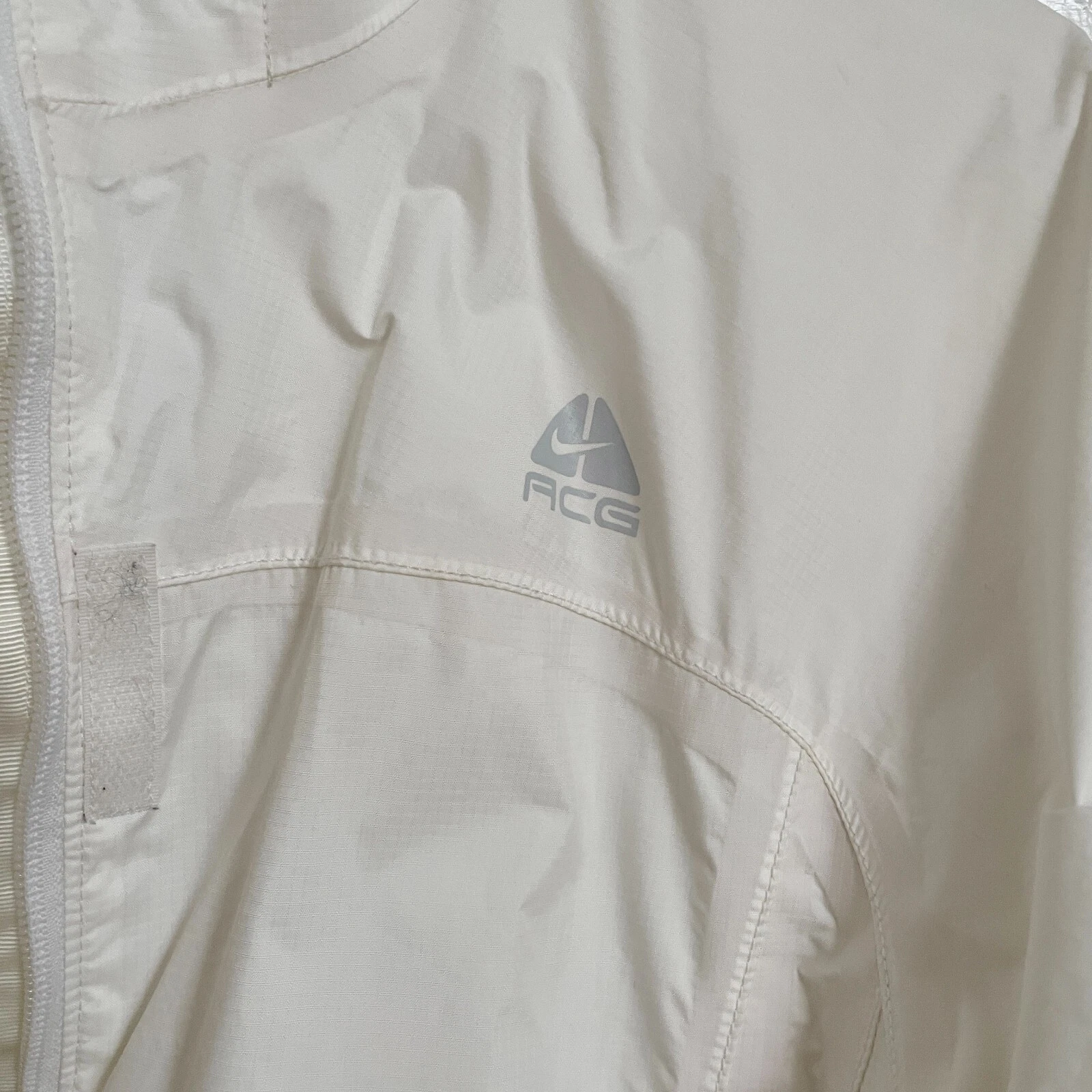 OFF WHITE Giacca con cappuccio Nike ACG Windbreaker FITSTORM 3 strato esterno vintage off bianca cerniera S