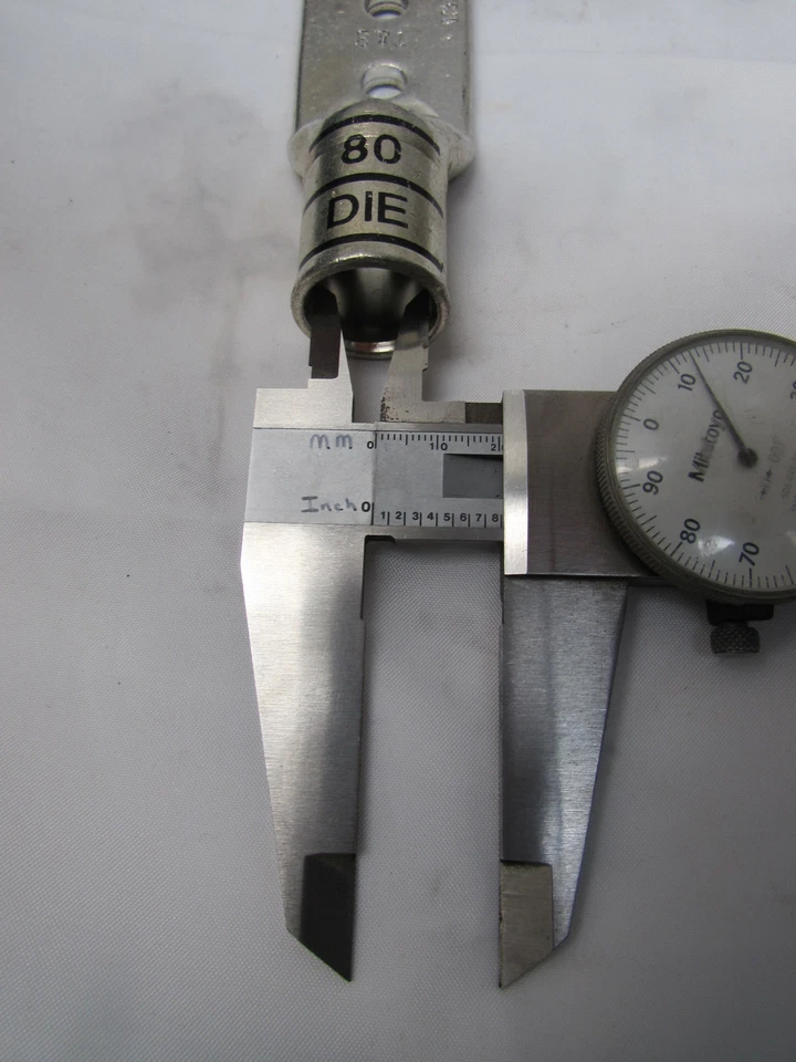 THOMAS & BETTS 256-30695-439 2 ORIFICIOS TERMINAL DE CRIMPADO 80 NEGRO 500 MCM (LOTE DE 5)***NUEVO EN CAJA*** Foto 4 de 4