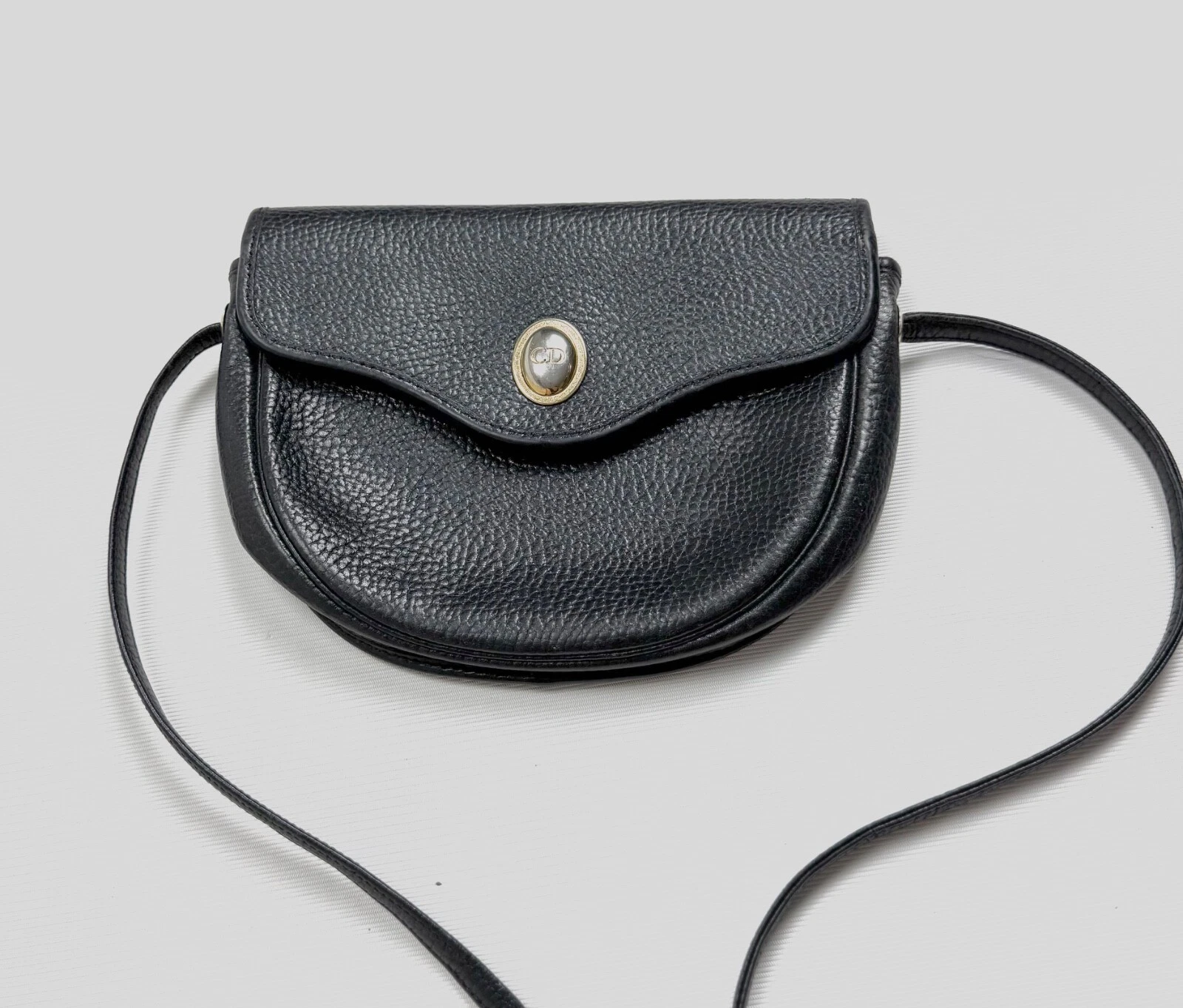 Petit sac à main bandoulière Christian Dior années 80