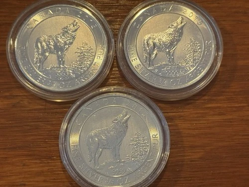 (Lot of 3) 3/4oz Canadian Wolf .9999 BU. In new capsules! 3 Day Auction! 2.25oz
