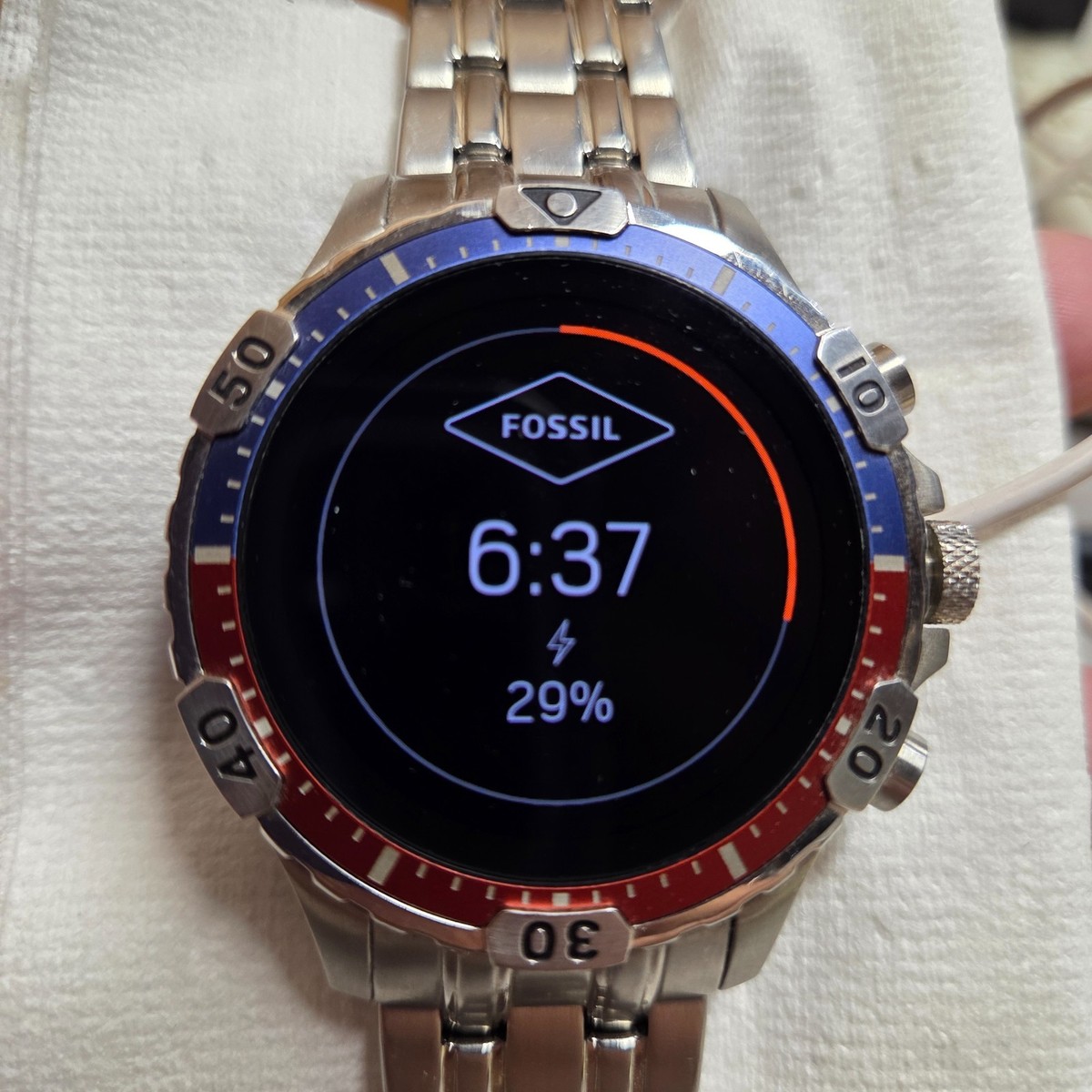 Fossil Smart Watch (dw10f2) Silver Wristband & Case for sale Fossil Smart Watch (dw10f2) Silver Wristband & Case for sale