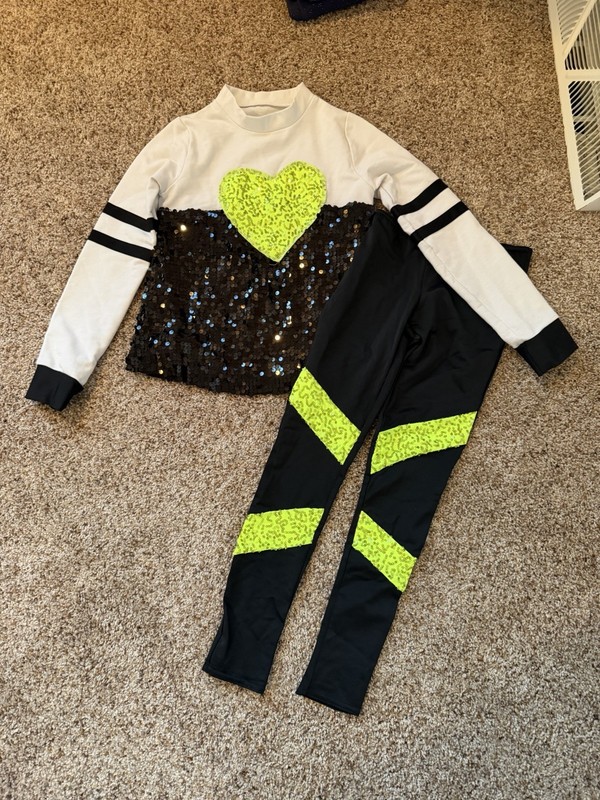 WEISSMAN Sequin Jersey Costume SC Small Child 6 Top Leggings Dance Set