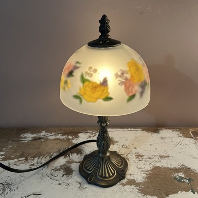 Preown Preloved Shanghai Union Arts & Craft Co ROMANTIC FLOWERS Lamp 12.5  T