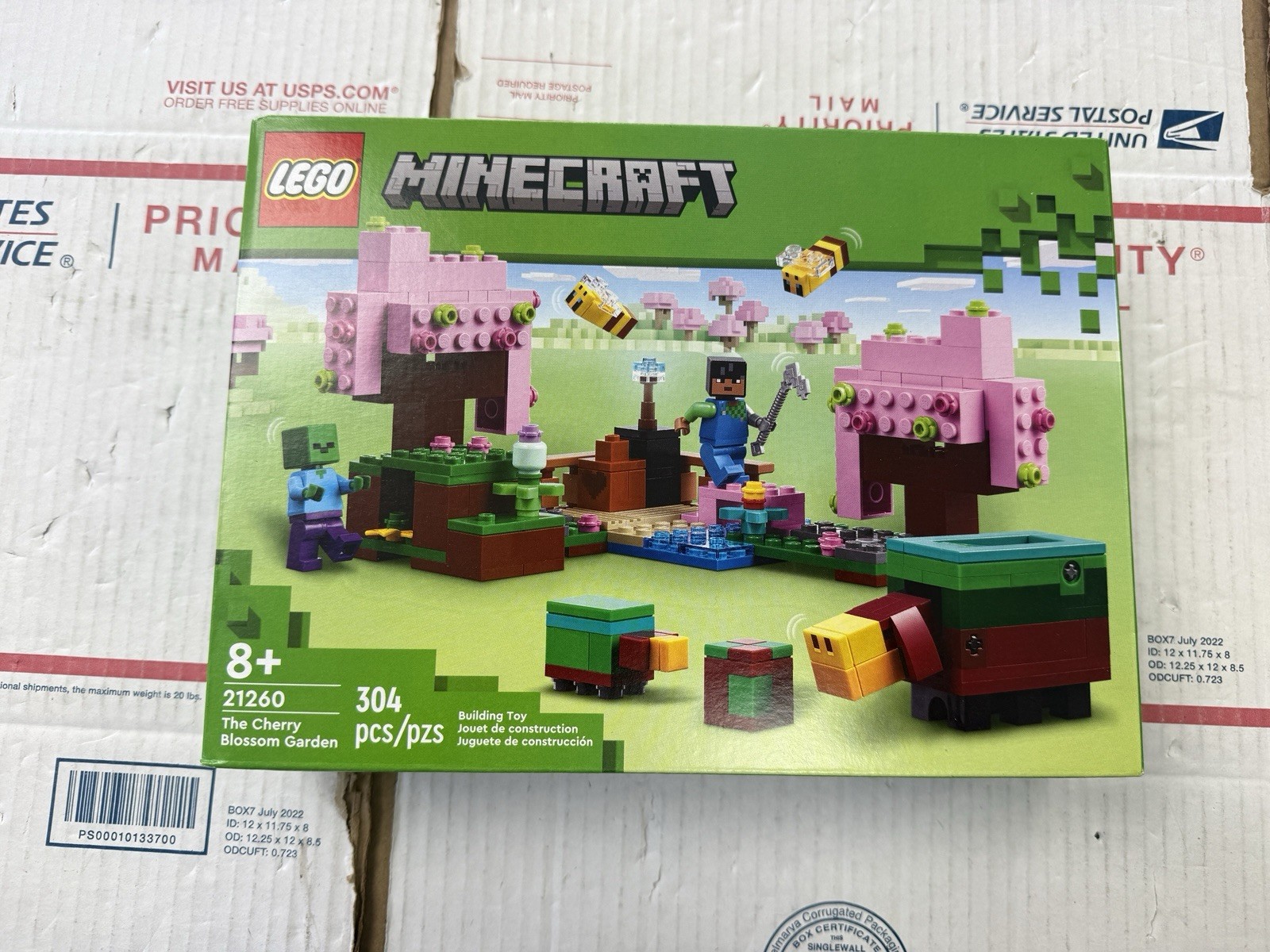 LEGO 21260 Minecraft The Cherry Blossom Garden 304pcs NEW