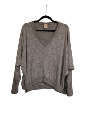 Freeloader Gray Sweater Size Medium Women's Drop Sleeve
