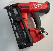 Milwaukee Fuel 2841-20 18V 16-Gauge Angled Nail Gun Nailer Tool Only
