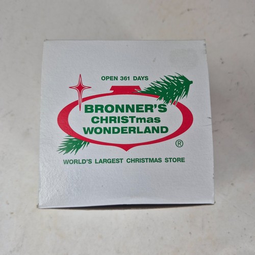 De colección 2006 Bronners Navidad País de las Maravillas Adorno de Navidad con Impresiones de Patas de Perro 3.5" - Imagen 7 de 9
