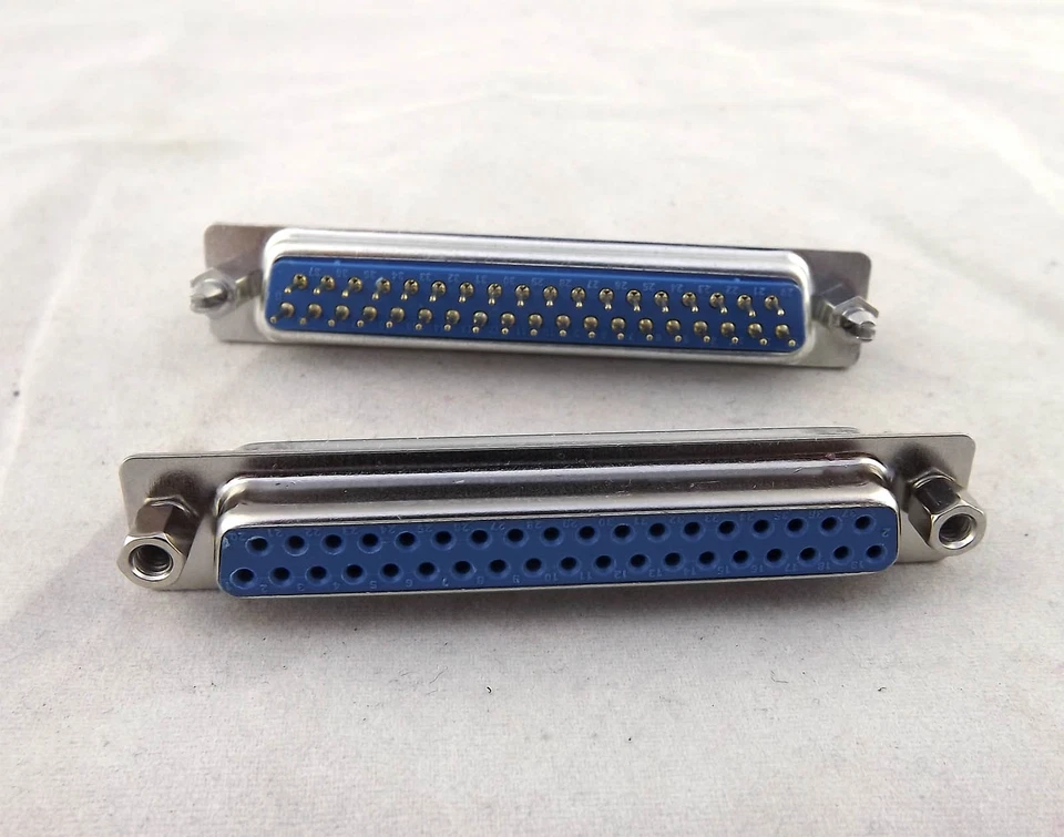 10pcs D-SUB DB37 37Pin Female DIP PCB Solder Connector Adapter 2 Rows Lock Screw - Image 2 of 4