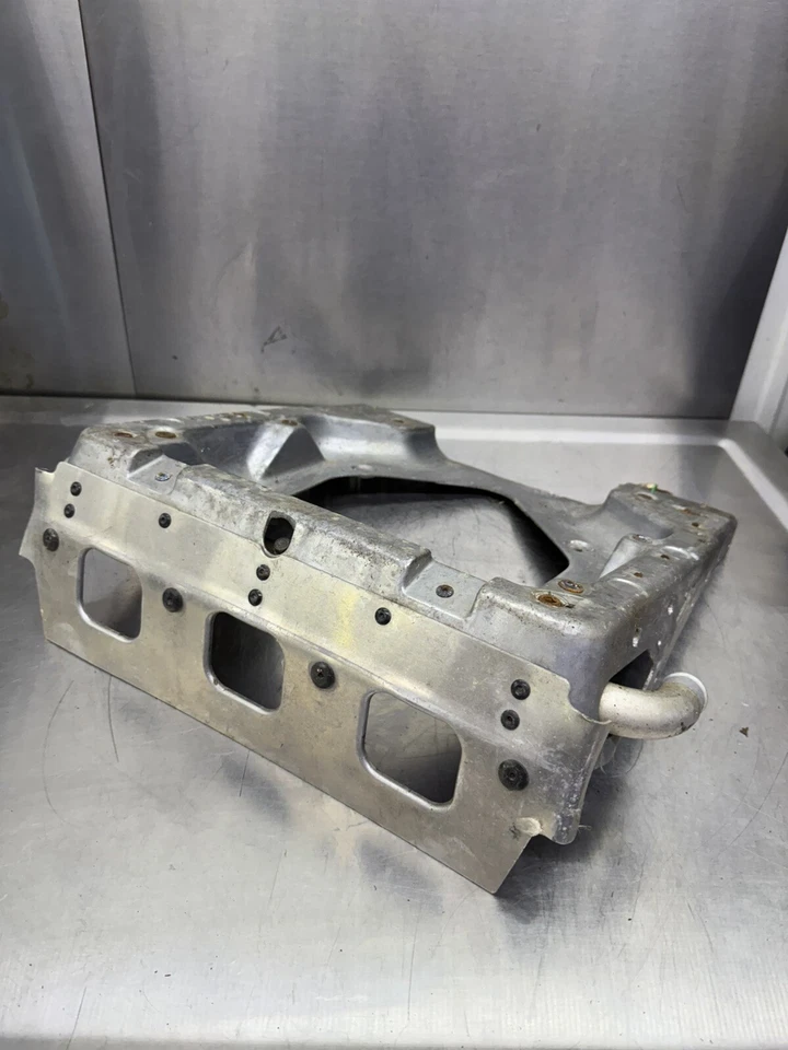 06 07 08 Yamaha Apex GT OEM Túnel Marco Trasero Refuerzo Soporte Tubo Refrigerante Foto 3 de 4