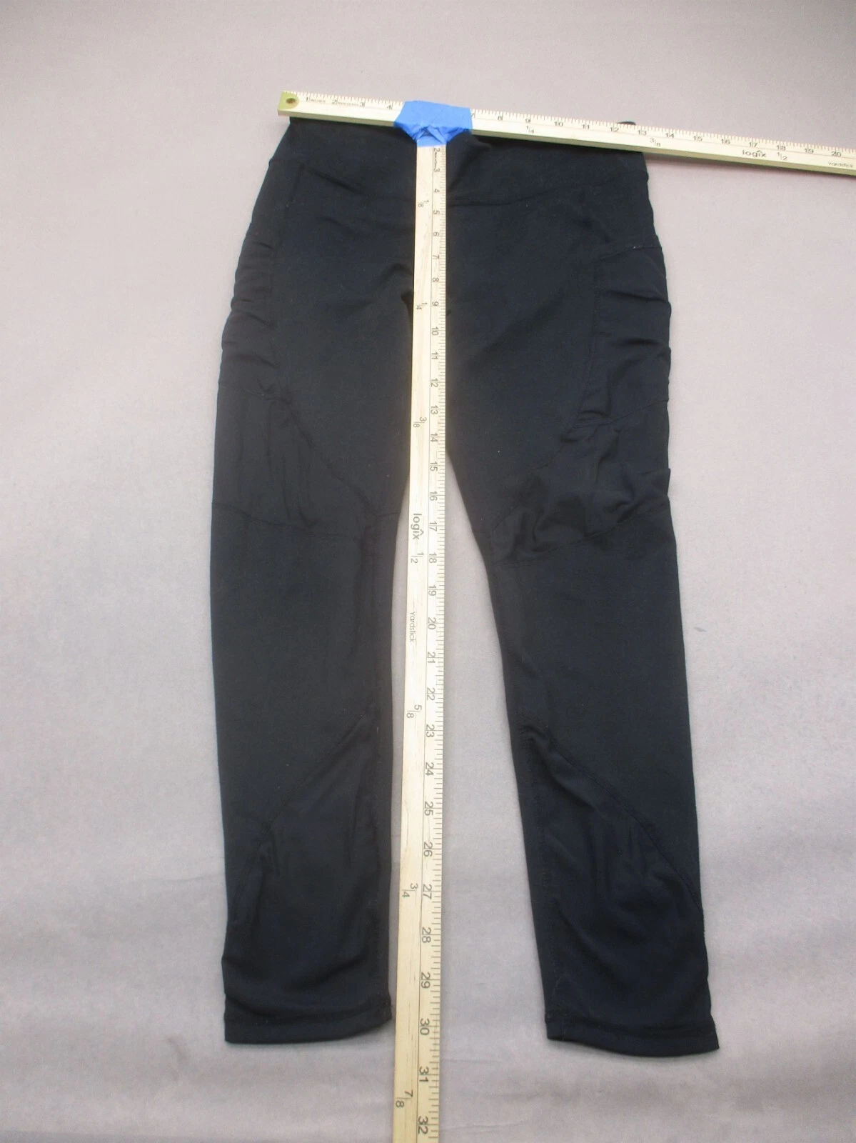 fabletics stretch pull on athletic gym cropped leggings