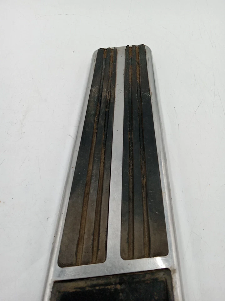 1977-1992 Cadillac DeVille Fleetwood Brougham RWD Gas Brake Parking Pedal OEM - Image 4 of 4