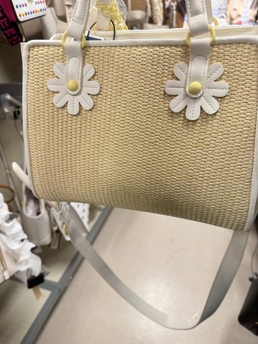NWT BETSY JOHNSON ALFIE TOTE BAG SHOULDER PURSE DAISIES BUTTERFLY WHITE - Picture 4 of 5