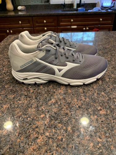 mizuno wave inspire 16 d