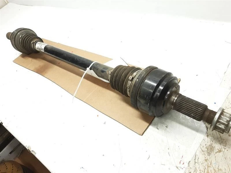 Porsche Cayenne 2016 3,6 L eje trasero izquierdo o derecho transmisión CV 95833202430 Foto 2 de 4