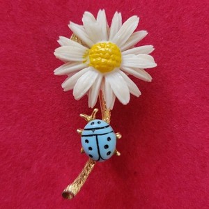 Authentic Signed LG Lind-gal Vintage Brooch Pin Daisy Ladybug Gold Plated