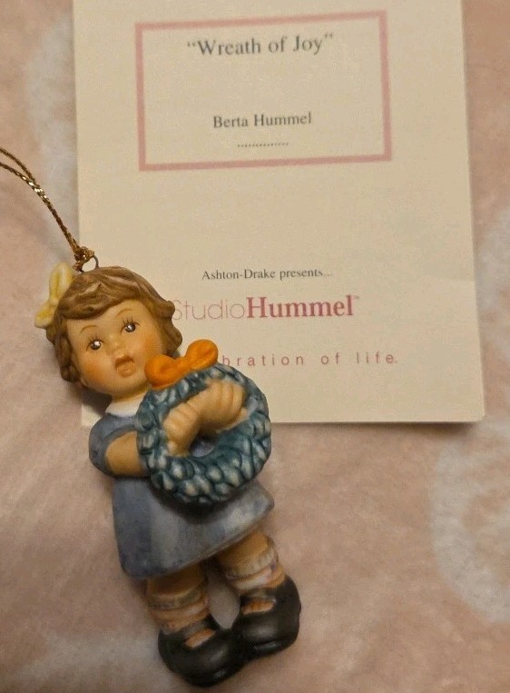 Hummel Tree Ornament Wreath Of Joy