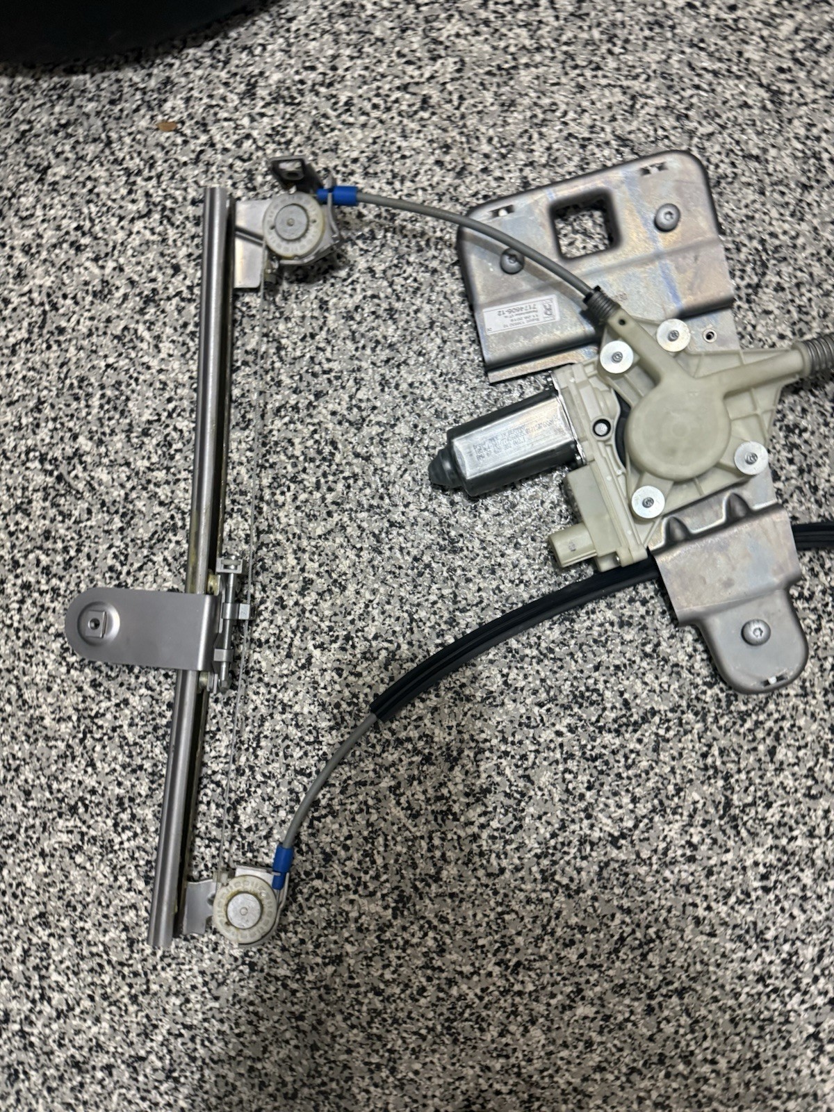 NEW 2004-2016 Rolls Royce Phantom Coupe Drophead Power Window Motor RH Door