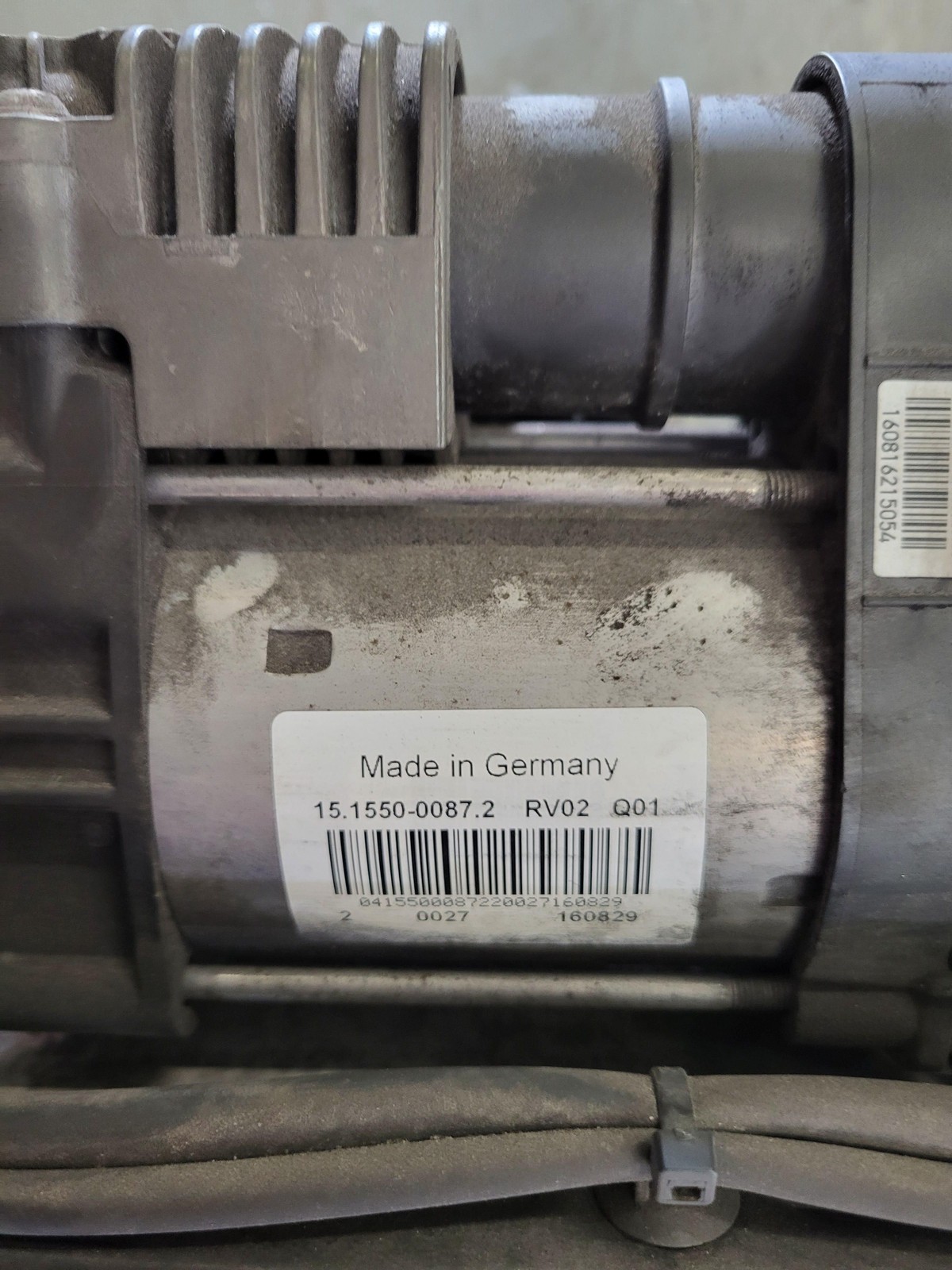 2017-2020 Maserati Levante Air Ride Suspension Compressor Pump 3.0L 6700392470