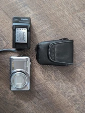 Olympus VR-330 Digital Camera 14MP with 16GB SD Card Charger USB Cable And Case