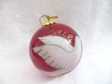 Peace Dove 2012 Pier 1 Li Bien 2.25" Inside Art Glass Ornament