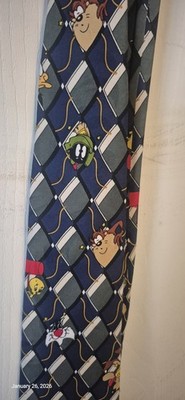 Looney TUNES Character Mens Tie 1996 Warner Bros Taz Bugs Bunny