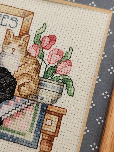 Vintage Needlepoint Cats Wall Message Note Pad Holder Handmade Wood Frame 15x6.5 - Picture 16 of 18
