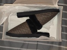 Michael Kors brown and black slippers with fur size 9