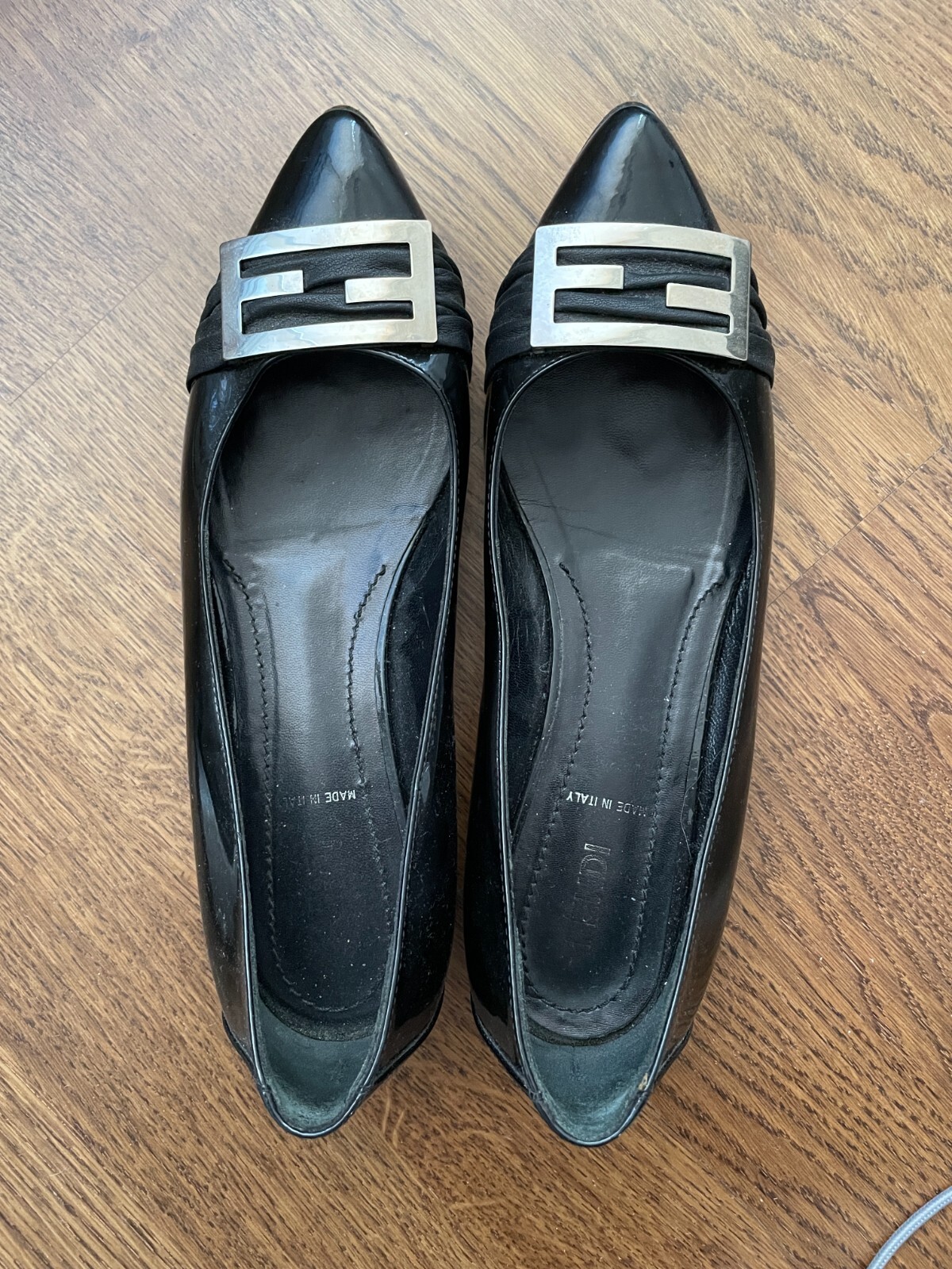 100 Authentic FENDI Ballet Flats Black Patent Leathe… Gem