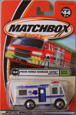 MBX POLICE: POLICE MOBILE COMMAND CENTER RESCUE SQUAD 44/75 MATCHBOX 2001