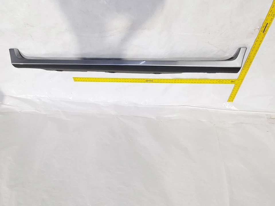 2006 Mazda 6 OEM Left Rocker Panel Moulding - Image 4 of 4