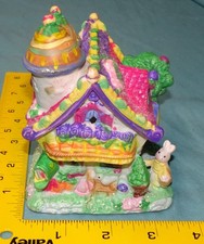 Jellybean Junction 2005 Bunny Figurine village house = jelly bean