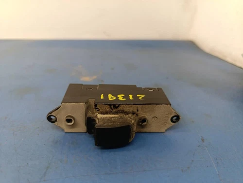 8608A077 Mando Elevalunas Delantero Derecho para MITSUBISHI COLT CZ3 BER 1064207 - Imagen 1 de 6