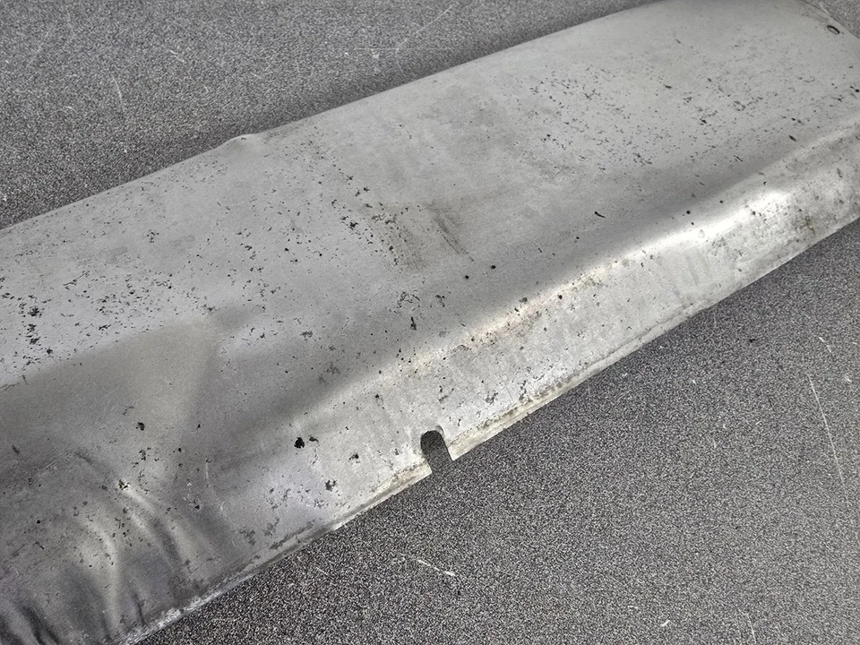 NICE USED ORIGINAL PORSCHE 911 930 REAR BUMPER EXHAUST HEAT SHIELD 1978-89 - Изображение 3 из 4