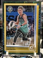 Courtney Vandersloot 2025 Donruss WNBA Green Laser #34 TZ 13O