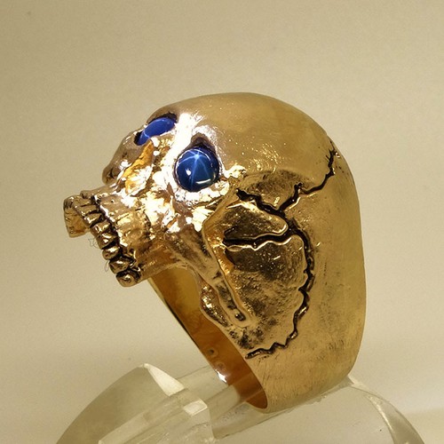 10K Gelbgold Schädelring Memento Mori Biker Saphir Größe von UNIQABLE - Bild 7 von 12