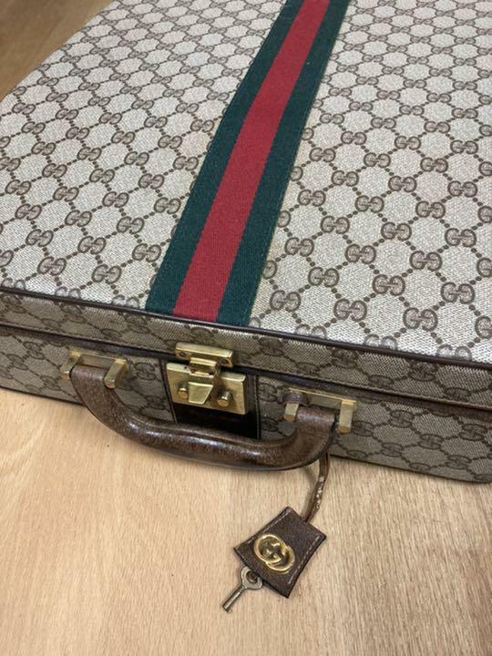 オリベッティ タイプライター グッチ gucci LETTERA35 ケース破損 Vintage GUCCI OLIVETTI Typewriter Lettera 35 With Original
