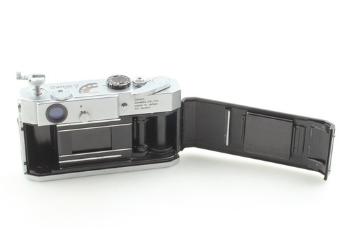 Canon Model 7 Rangefinder Film Camera L39 Leica Screw Mount [MINT] From JAPAN - Picture 11 of 13