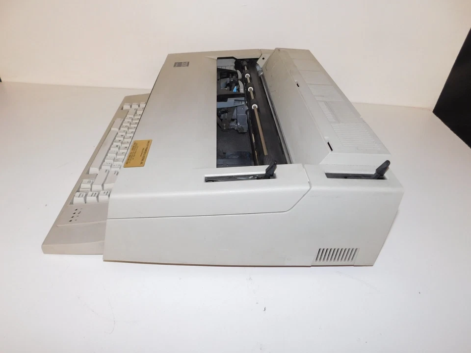 IBM WHEELWRITER 3 TYPEWRITER (TPS76) - Image 4 of 4
