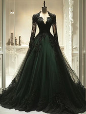 Gothic Black Green Wedding Dresses V-Neck Long Sleeves Lace Bridal Gowns
