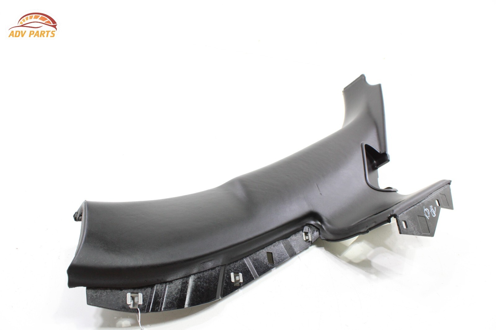 2017-2020 BENTLEY BENTAYGA REAR LEFT C PILLAR LOWER QUARTER TRIM COVER PANEL OEM