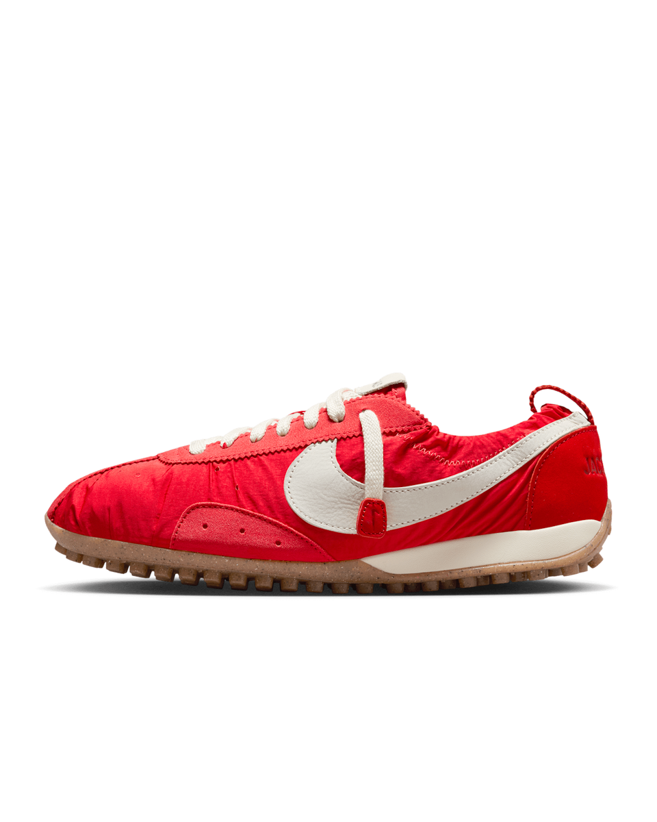 Jacquemus × Nike WMNS Moon Shoe SP University Red HV8547-600