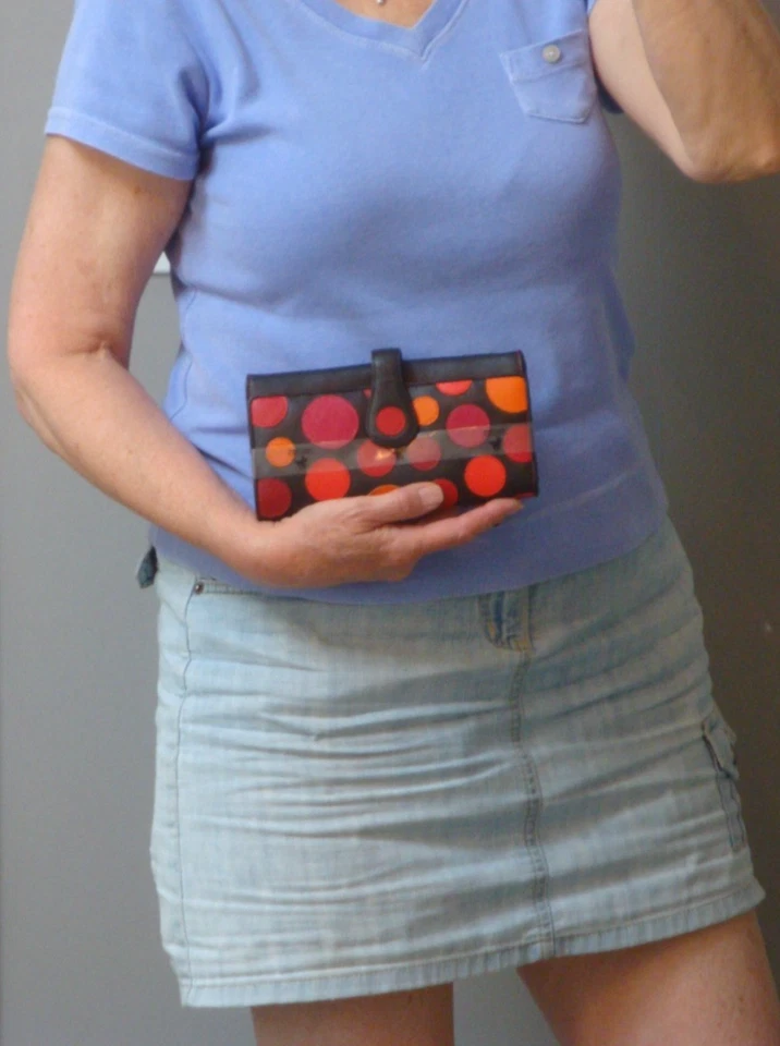 VISCONTI LONDON Neptuno Lunares Grande Cuero Billetera Bolso sin asas Negro Multi Foto 2 de 4