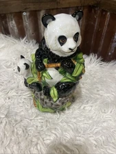 Lynn Chase panda bear with baby