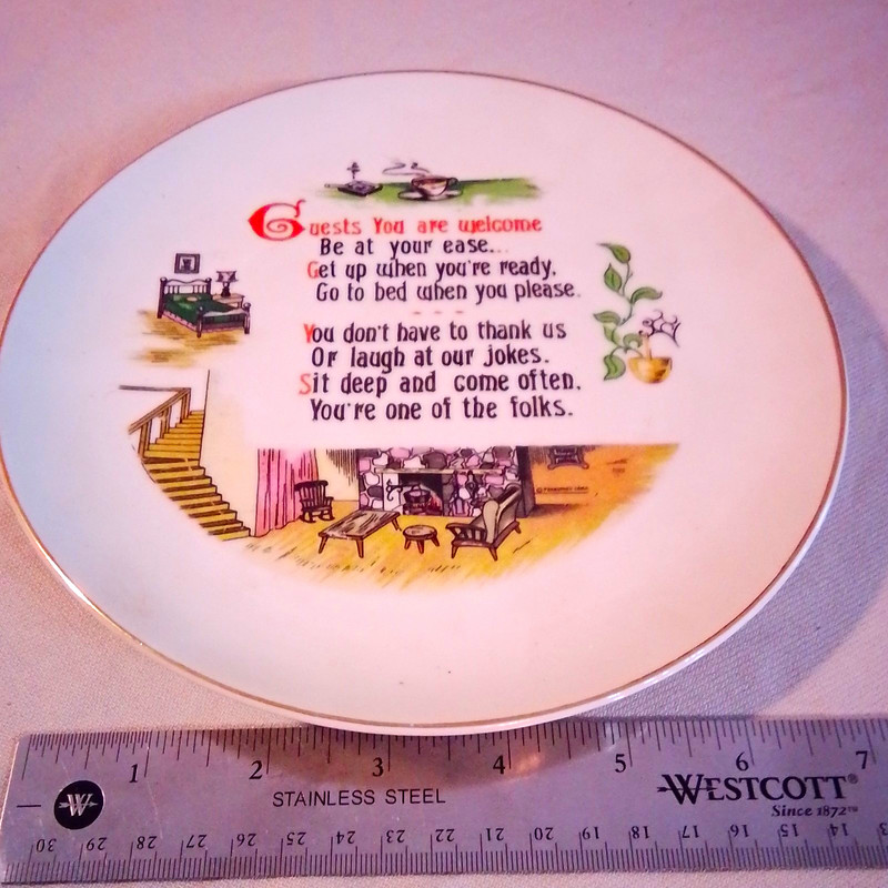Ceramic Decorative Plate “Guests You Are Welcome” Living Room Scene 7 in