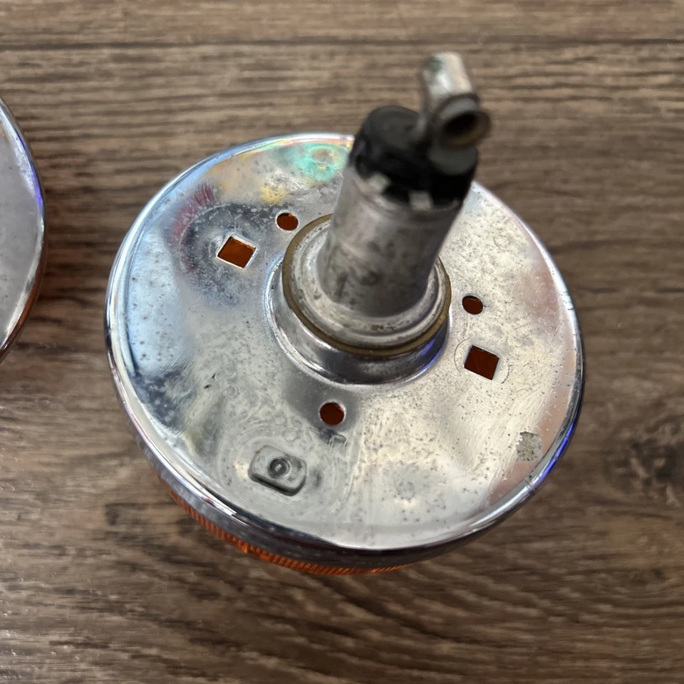 ПАРА ЗАДНИХ ИНДИКАТОРОВ В СБОРЕ Lucas Hillman Imp, Sunbeam, Singer, Triumph L691 - Изображение 2 из 4