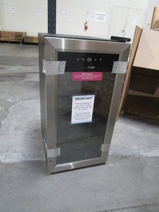 NutriChef Wine Chilling Refrigerator Cellar. with Air Tight Seal, PKCWC15 #5wmj