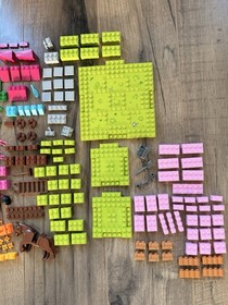 Lego Juniors 10674 Pony Farm COMPLETE Pink Storage Brick Manuals RETIRED Stables