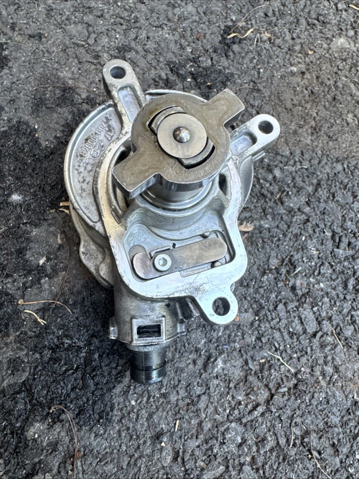 Audi A3 S3 RS3 RSQ3 TTRS Vakum pump 07K145100J - Image 3 of 3