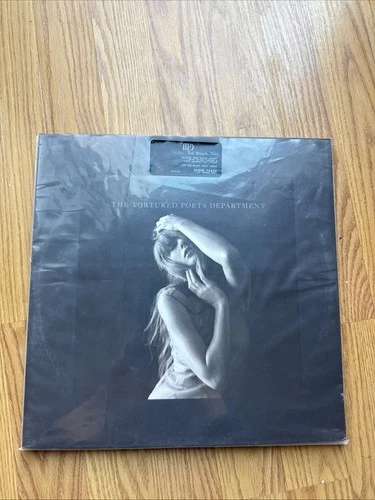 TAYLOR SWIFT - THE TORTURED POETS DEPARTMENT (TTPD) BLACK DOG Double LP - New!