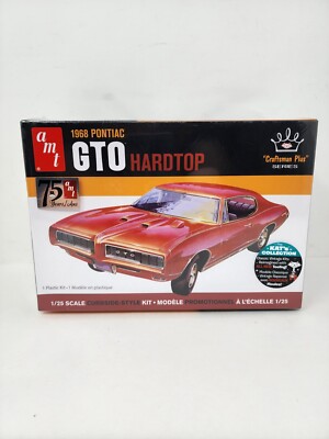 AMT 1968 GTO Pontiac Hardtop 1:25 Scale Skill Level 2 Model Building Kit New